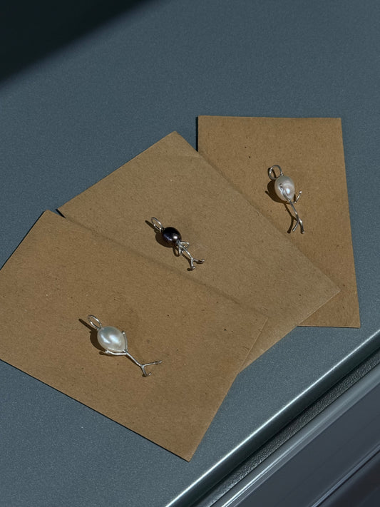 Pearl heads
